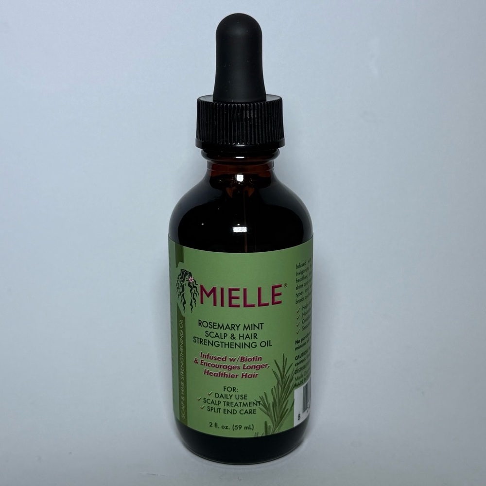 Mielle Rosemary mint scalp and hair strengthening oil